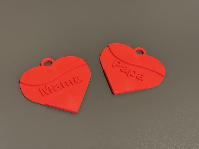 Heart Pendant / Hanger with text Mama / Papa and blank