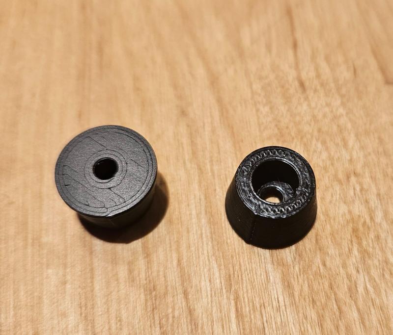 simple parametric feet for project box