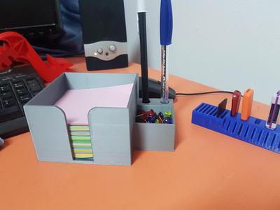 organizador de notas y lapiceras