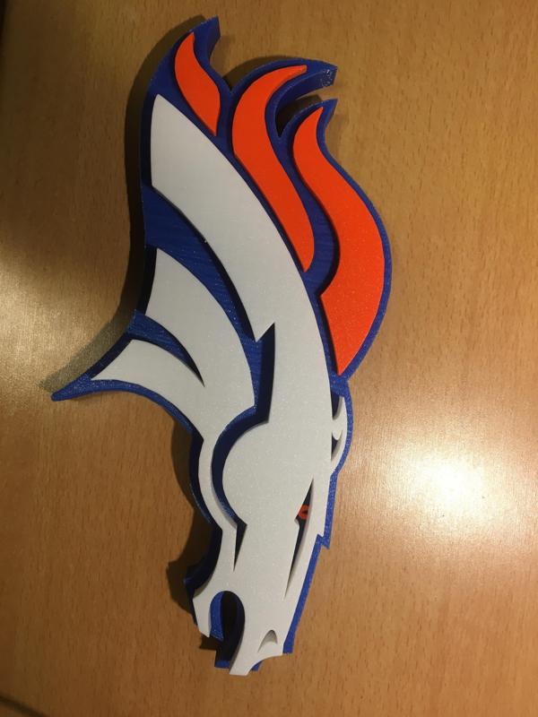 denver broncos sign