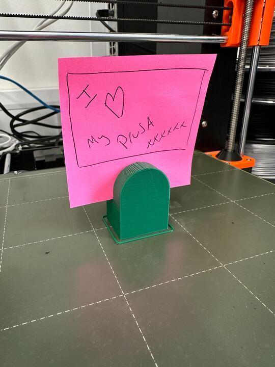 Simple but effective photo holder!