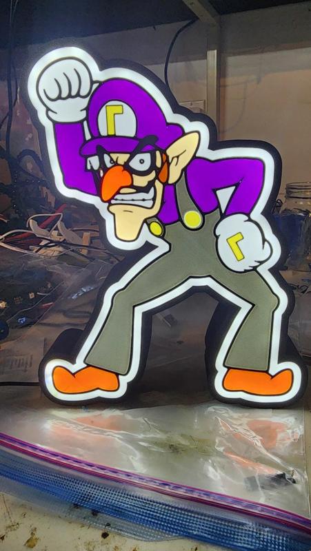 waluigi lightbox