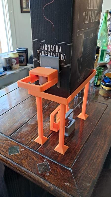 Wine Box Stand - KISS