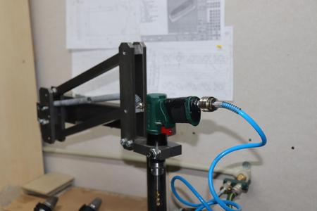 thread cutting machine