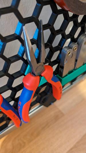 honeycomb holder bigger pliers