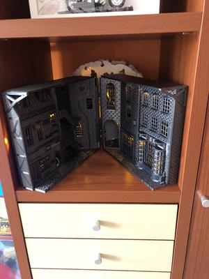 SPACCATO DI UN VICOLO