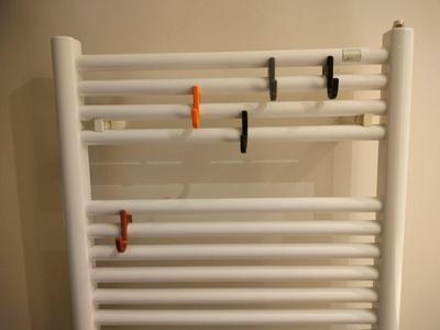 Crochet radiateur salle de bain