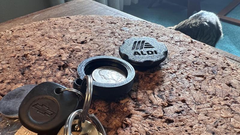 Aldi "quarter keeper" keychain