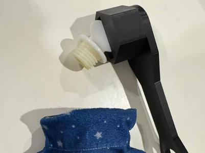 HOT-WATER BOTTLE WRENCH