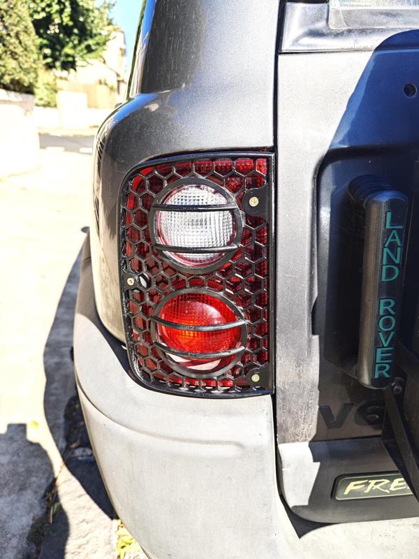 Land Rover Freelander 1 large taillight protection