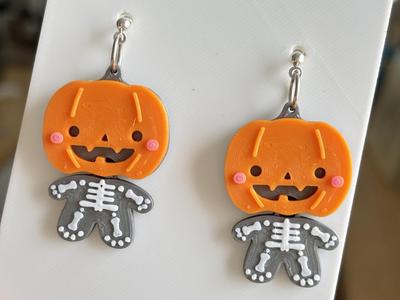 Pumpkin Baby Bones earring / keychain