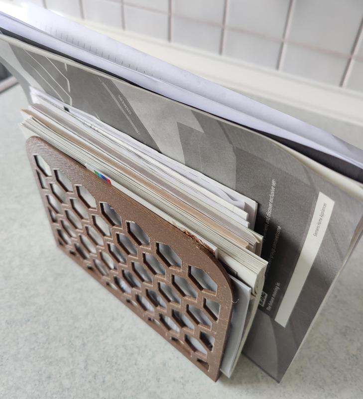 Ablage für Bedienungsanleitungen/ Storage for operating instructions