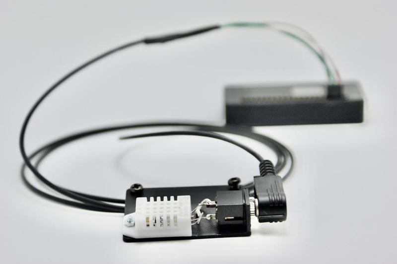Chassis for DHT22 sensor and Stereo 3.5mm mini phone on A 3D Printer