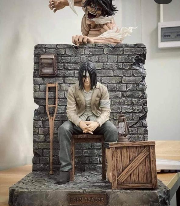 eren titan -shingeki no kyojin