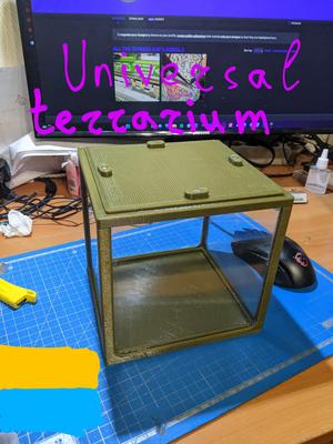 Terrarium size 150 x 150 x 150 mm (Internal)