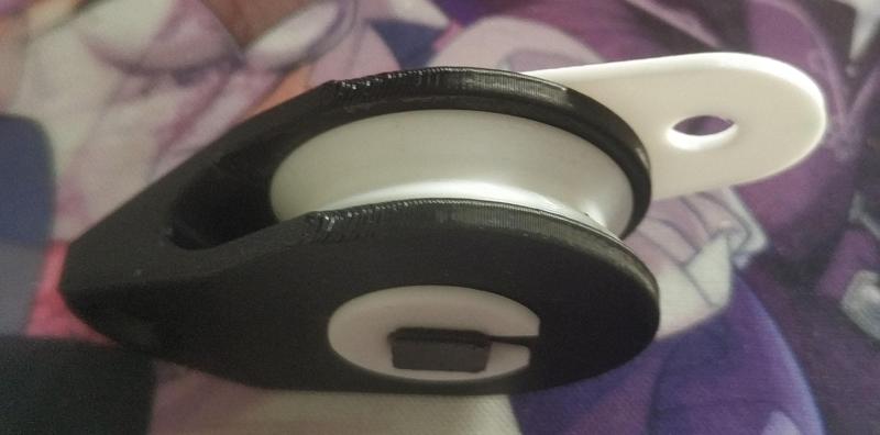 A extra eyelet for Strong Pulley 100% 3D Printable