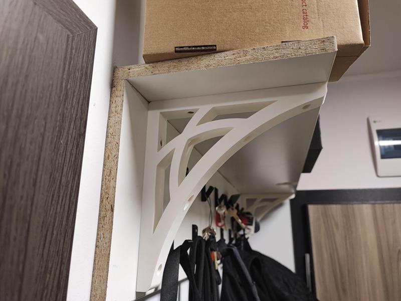 Arc Shelf Bracket 210x200 mm | Fusion360 Included