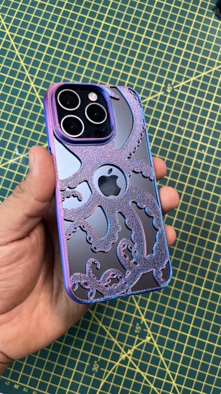 IPHONE 15 PRO CASE CALAMAR