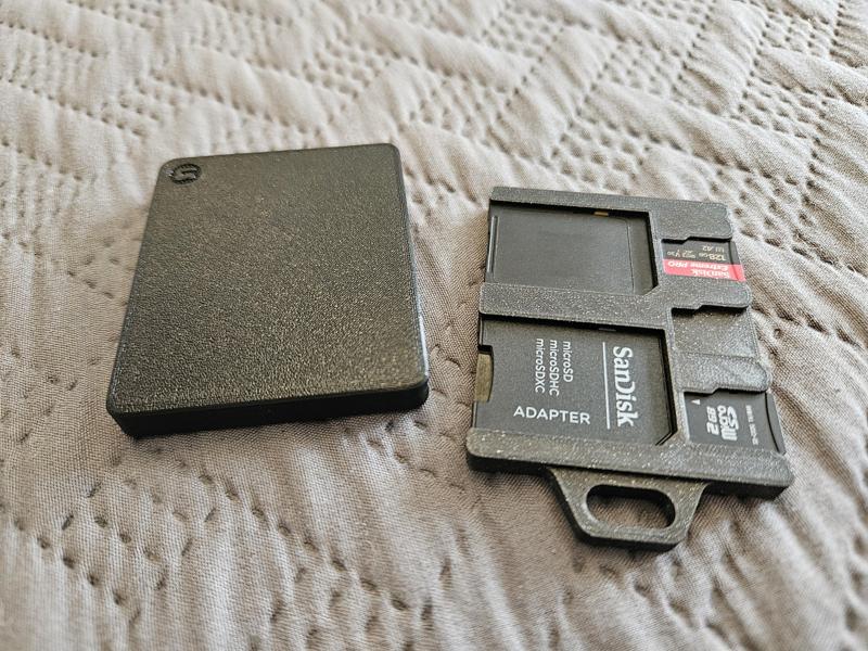 sd card case with less slots