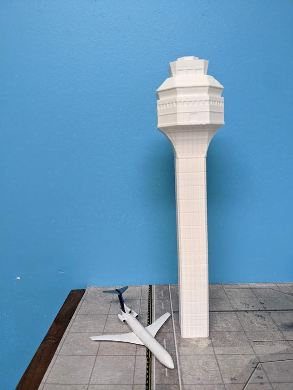 Dulles ATC Tower in 1:400 Scale (IAD)