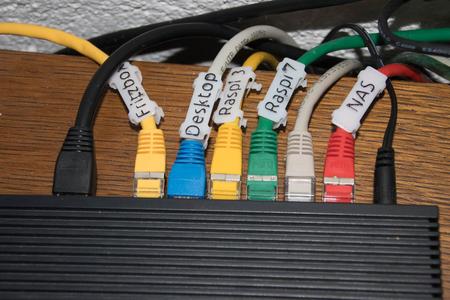Tags for network- or powerline cables