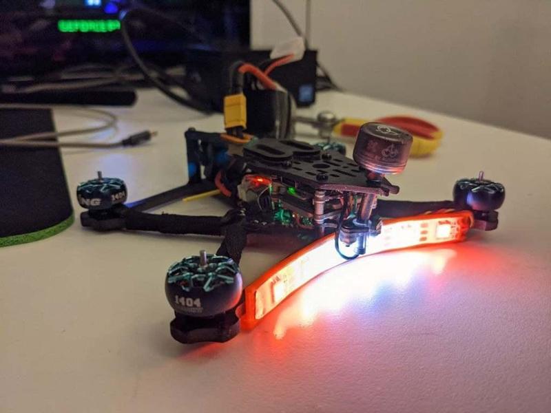 EMAX Babyhawk 2 HD LED Bar & Feet