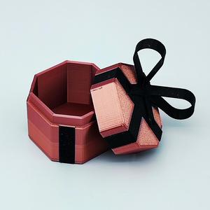 Jewelry gift box, octogonal shape, 4,5 cm in height