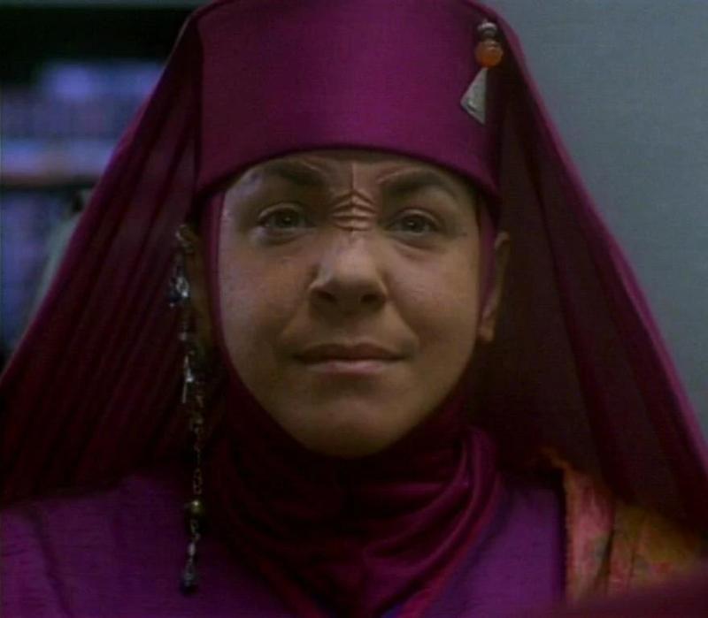 Kai Opaka figure head- Star Trek DS9