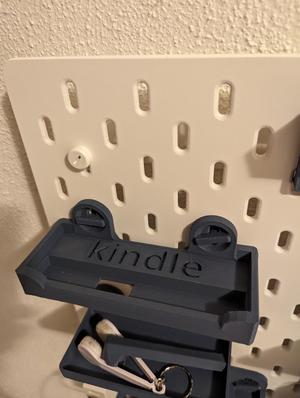 Skadis Kindle Paperwhite mount