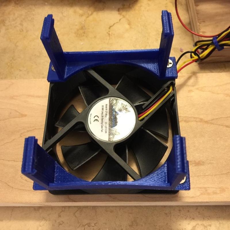 80mm fan bracket for Mega 2650 & Ramps 1.4 (need 2 brackets for 1 fan)