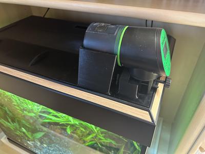 Aquarium Cover and Feeder Mount