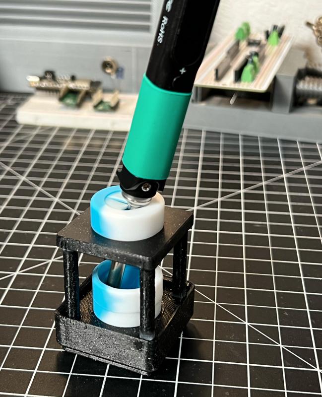 Pinecil/TS100 Gridfinity 1x1 soldering iron stand