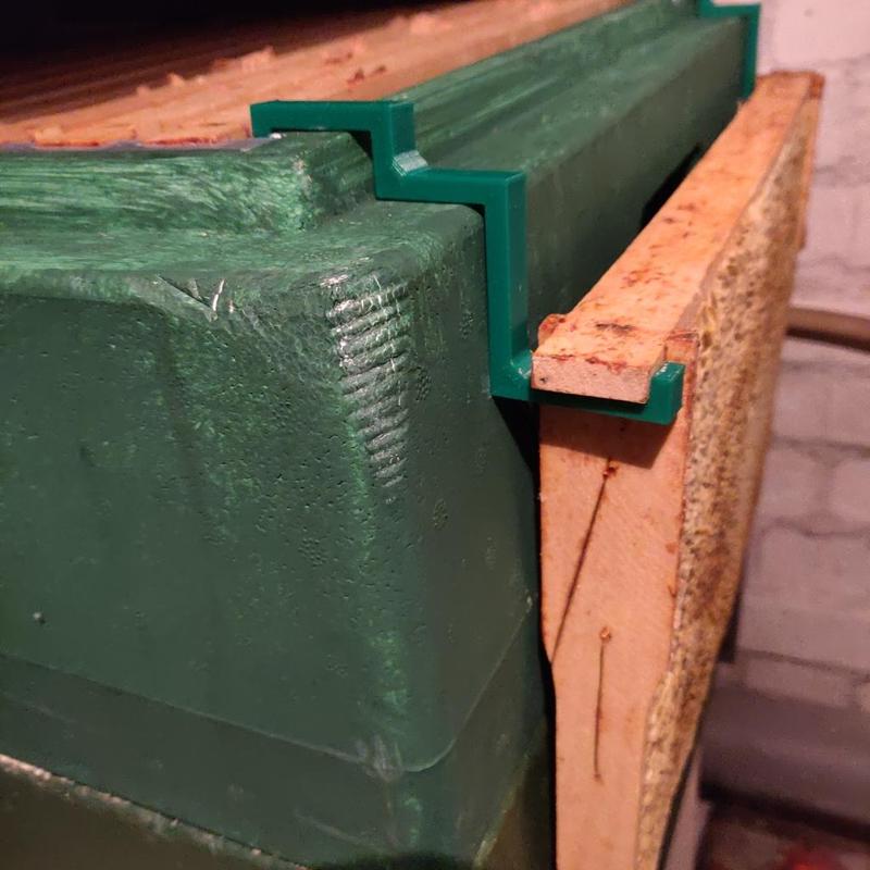 Beehive Frame Holder DNM