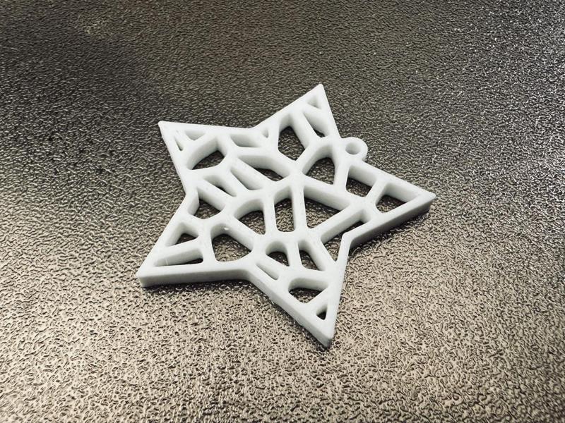 Voronoi Heart Keychain