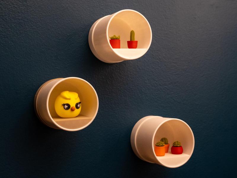 Wall Hanger Corcelain Pot