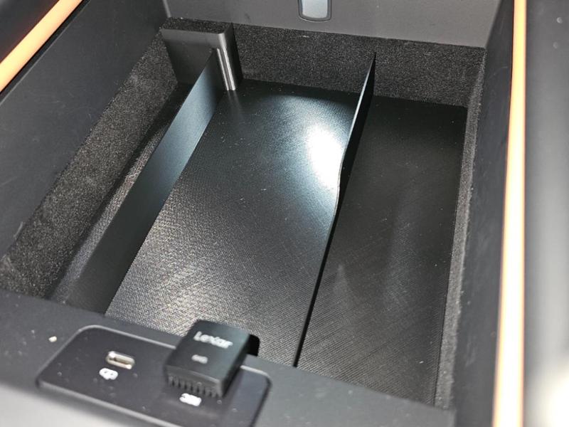 Li Auto L Series Armrest Box Divider