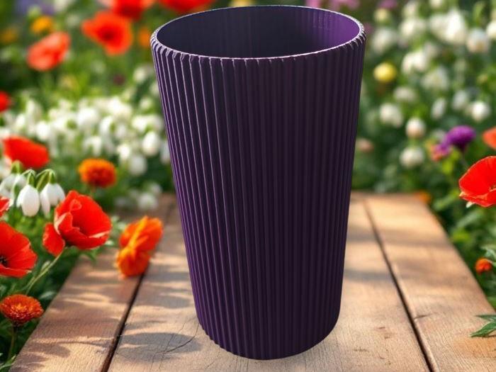 Elegant Designer Vase 11 x 20cm