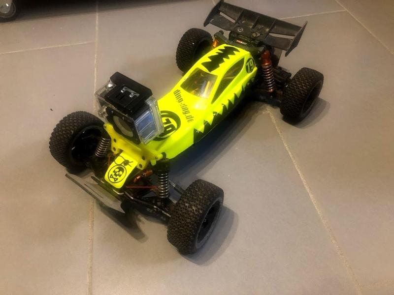 DT-03 Shocktower with GoPro mount / Dämpferbrücke für GoPro