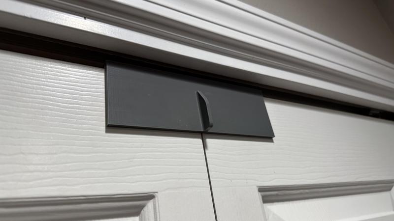 Bifold Door Child Lock