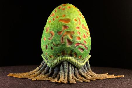 Tabletop plant: "Baleen Egg Plant" (Alien Veg. 46)