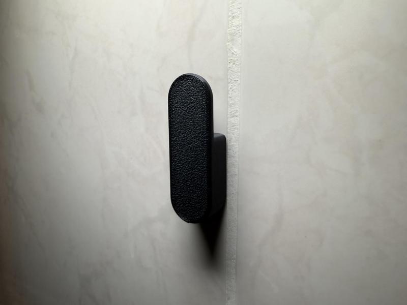 Minimalist & Modern Towel Hanger (No Screws)