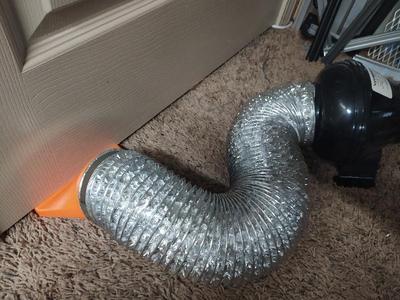 Under-door Exhaust Duct