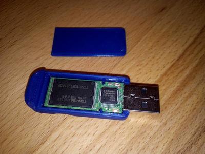 Custom housing for Toshiba 32GB USB thumb drive