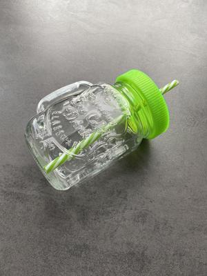 screw cap for drinking glass with straw hole