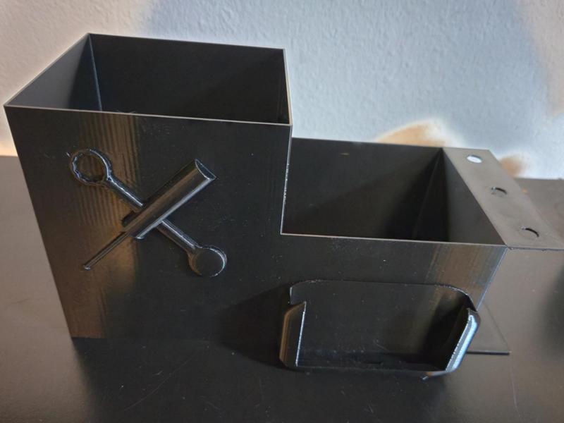 Office supply holder with Vertical phone mount 