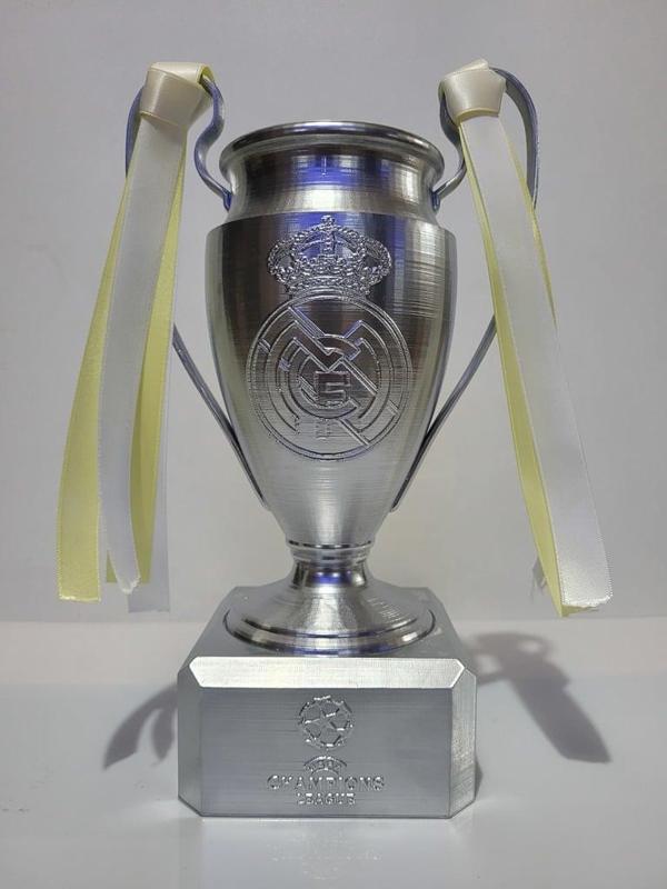 UCL TROPHY REAL MADRID