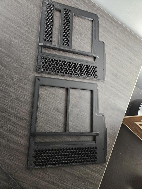 HYTE Y60 2 x 3 SLOT GPU adapter plate Remix