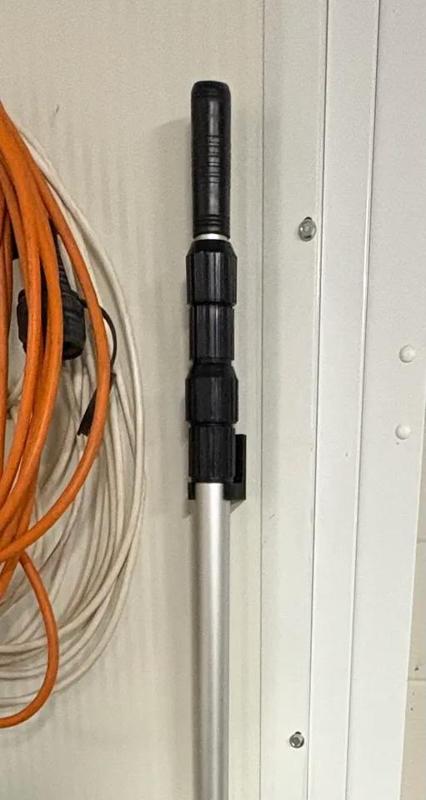 Wallmount Poolpole   