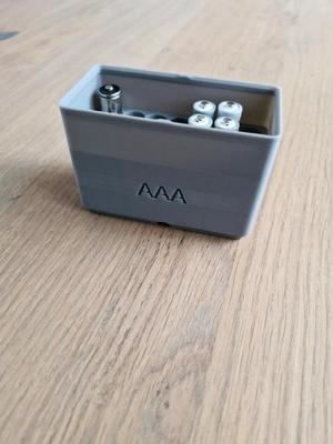 Gridfinity stackable batterystorage (AAA)   