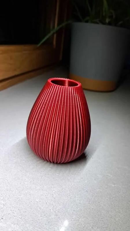Line vase   